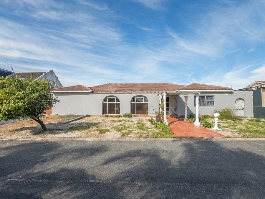 3 Bedroom Property for Sale in Belhar Western Cape